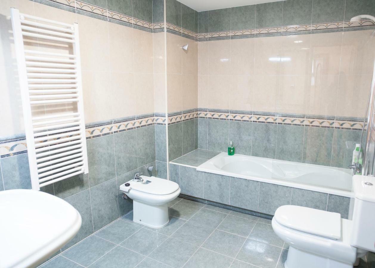 Apartament Housingleon - Conde Duplex Con Garaje Gratuito Zewnętrze zdjęcie
